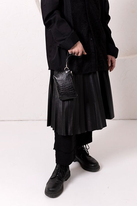 POUCH Wallet with Wrist Strap - Black Alligator